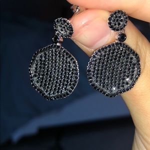 Oval dangle earrings